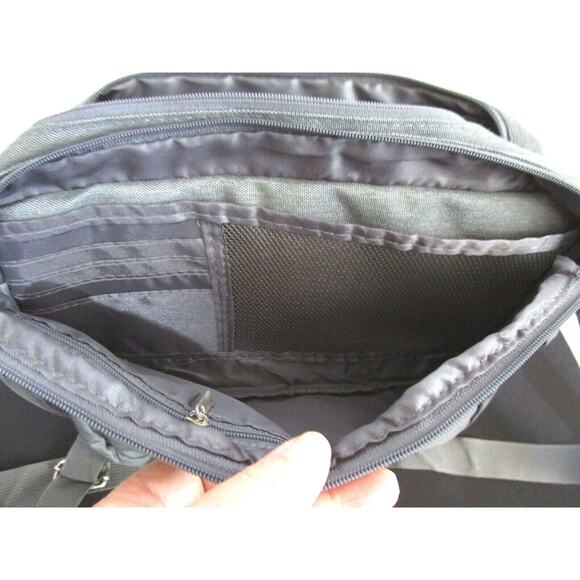 EUC!! Ekphero Small Gray Nylon 10" Padded Tablet Laptop Crossbody Travel Bag - Picture 11 of 12